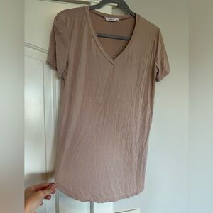 3/$20 Carly Jean Los Angeles V-Neck Tee